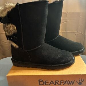 BearPaw Women's Black Winter Boots with Fur Trim including inside. NIB